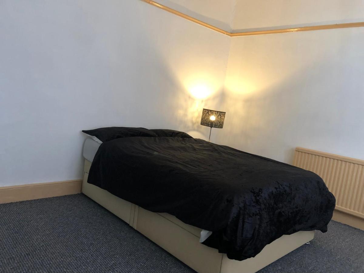 Emersons Green Shous Guest House מראה חיצוני תמונה